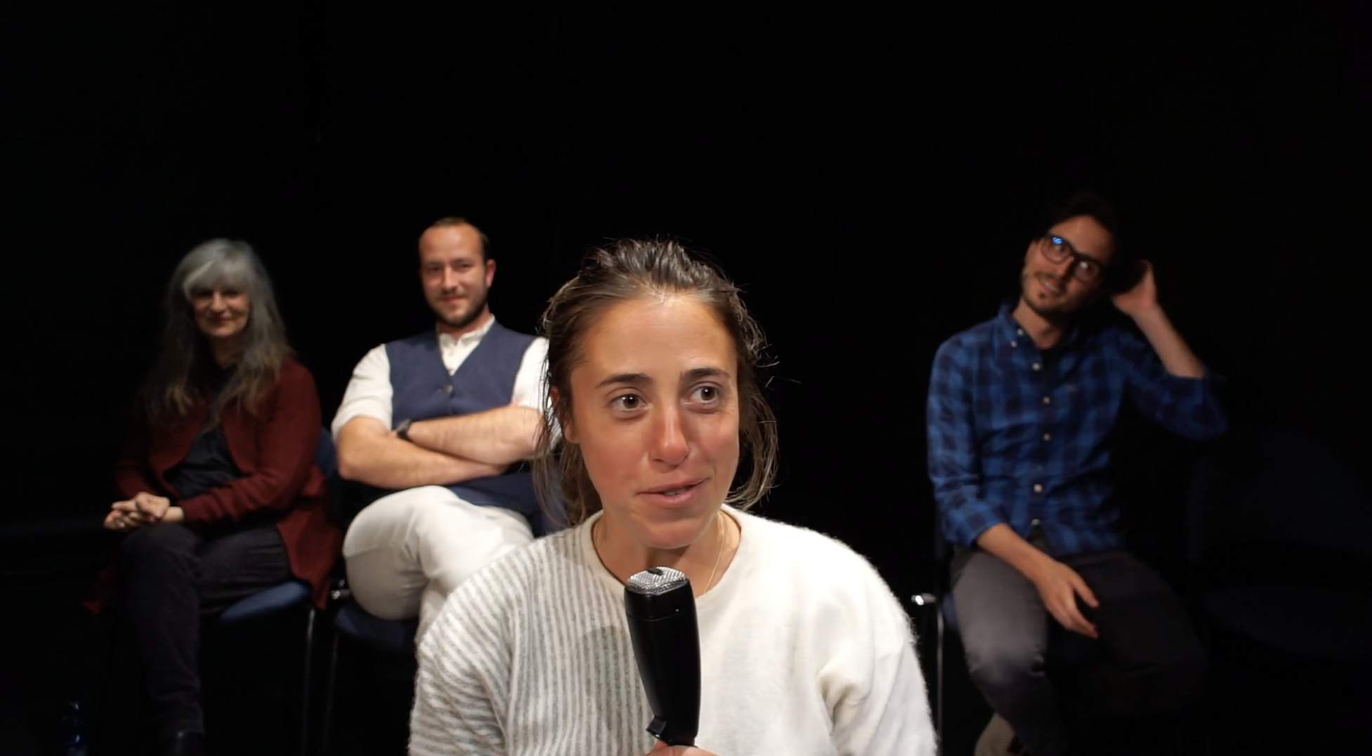 BACKSTAGE Magazine # 17 | Il bruciante coraggio di amare | Martedì 20 aprile, Lugano, teatro Foce: introduzione allo spettacolo TOTENTANZ - i diari. Markus Zohner con gli attori presenta il progetto teatrale